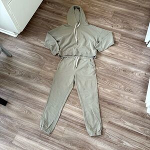 Vuori Laurel Green Laguna lounge set